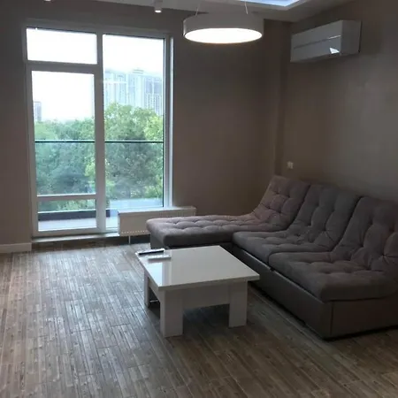 Апартаменты Greenwood Apartment Odesa
