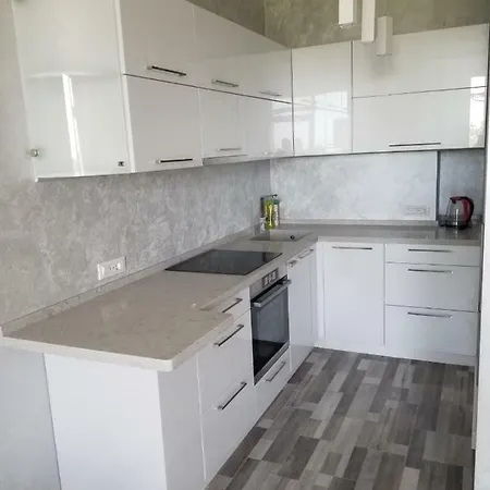 Апартаменты Greenwood Apartment *